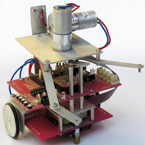 رباتیک - ربات امدادگر حرفه ای پانکس